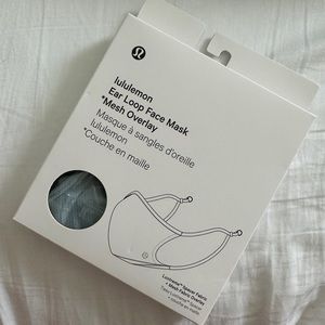 NWT Lululemon Face Mask